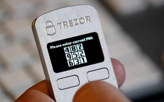 Trezor发布新硬件钱包和金属私钥备份
