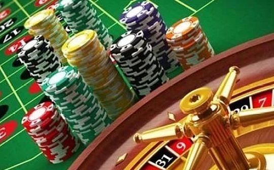 极客与赌徒：加密货币的文化战争