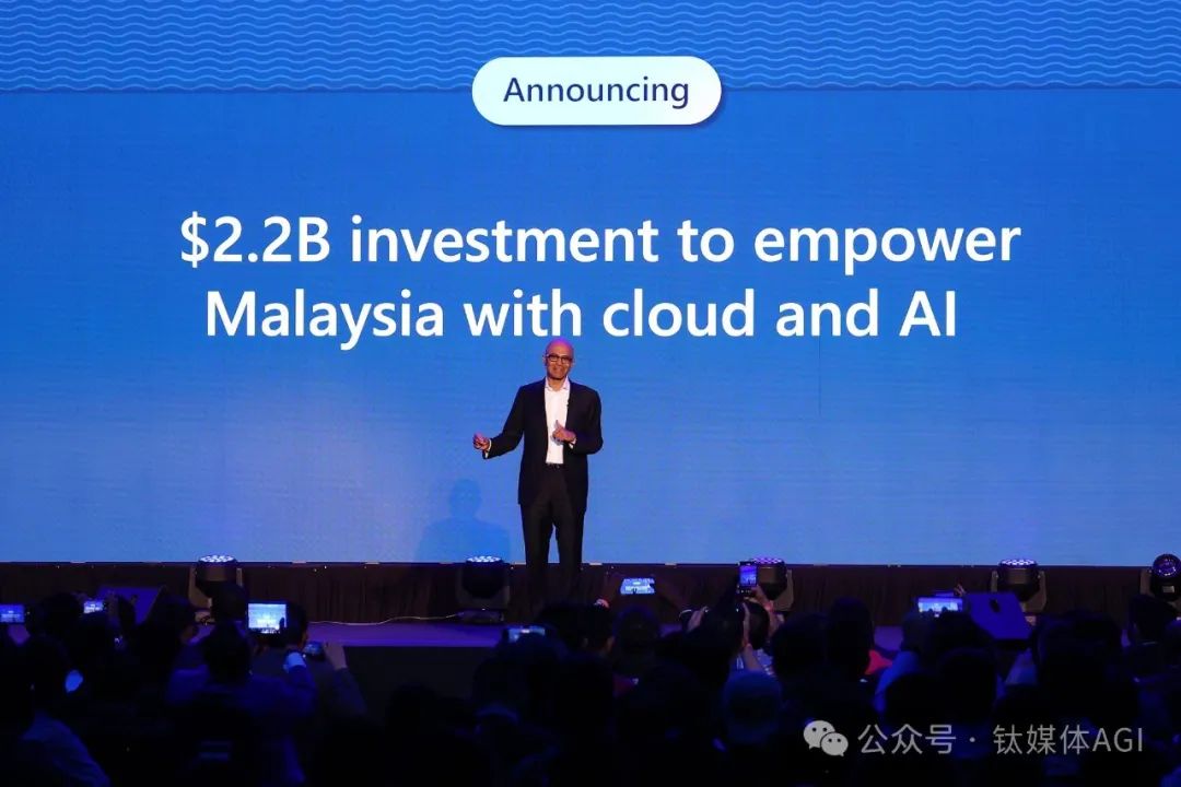 微软一面超280亿投资东南亚，一面隔离中国AI研究｜钛媒体AGI